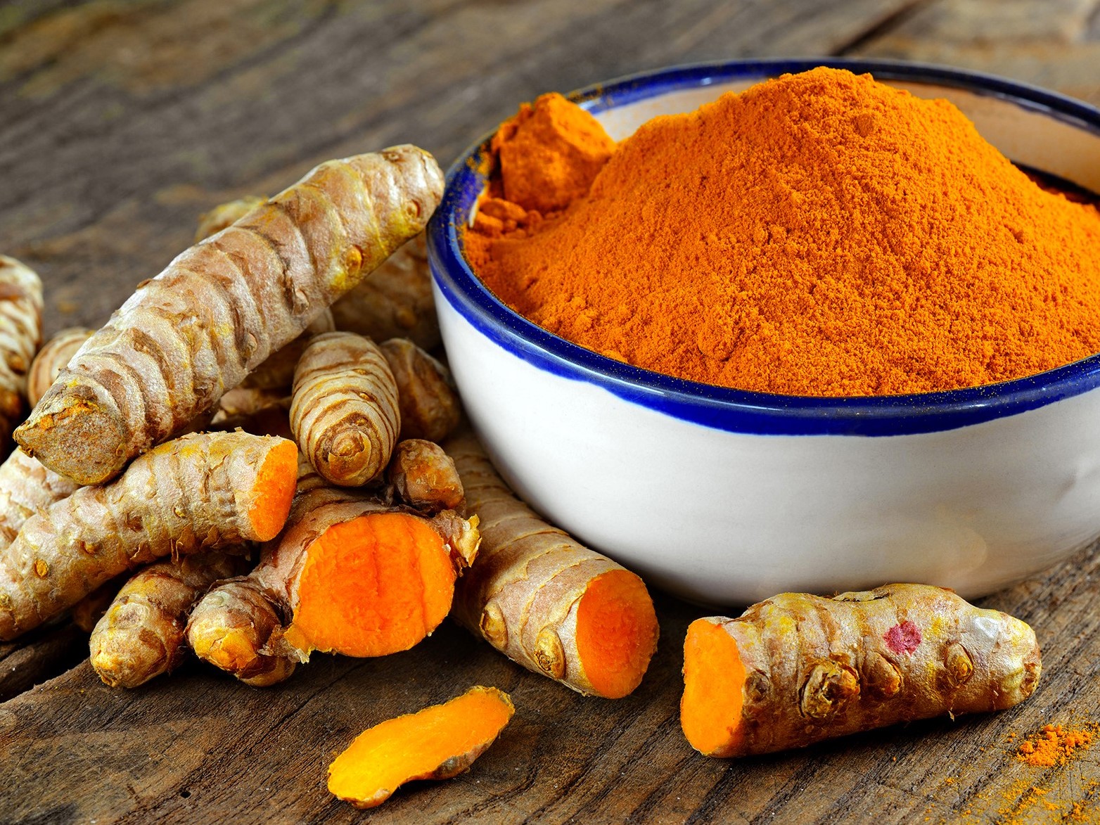 Kurkuma in der Kosmetik orientalische Methode für einen gesunden, strahlenden Teint